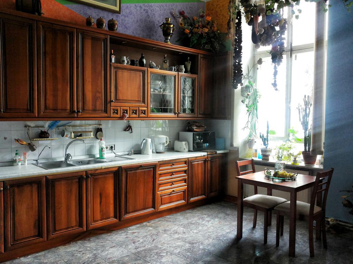 Orpheus Hostel And Apartments Odessa Eksteriør billede