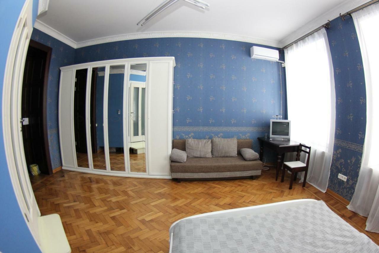 Orpheus Hostel And Apartments Odessa Eksteriør billede