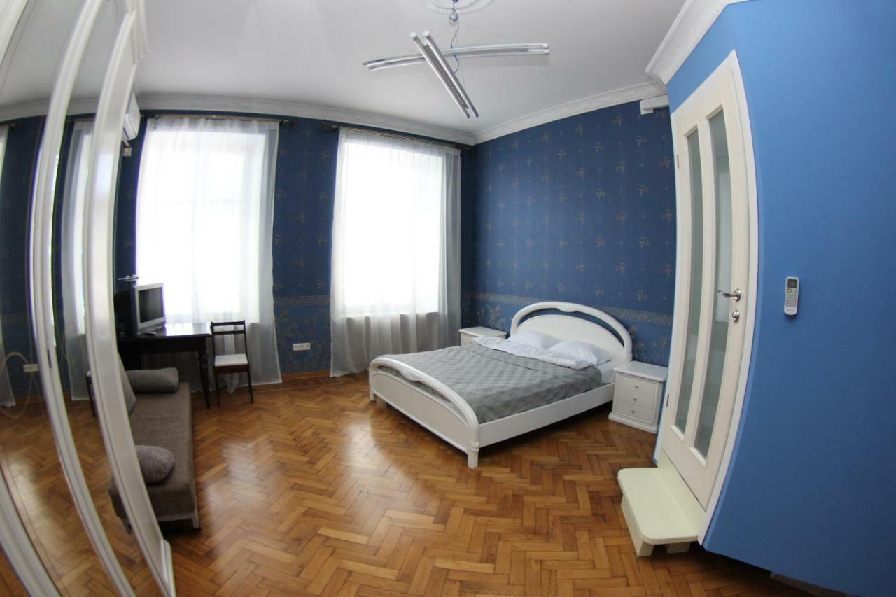 Orpheus Hostel And Apartments Odessa Eksteriør billede